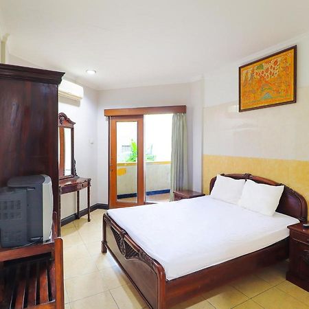 Oyo 91608 Hotel Gatsu Indah Denpasar Exterior foto