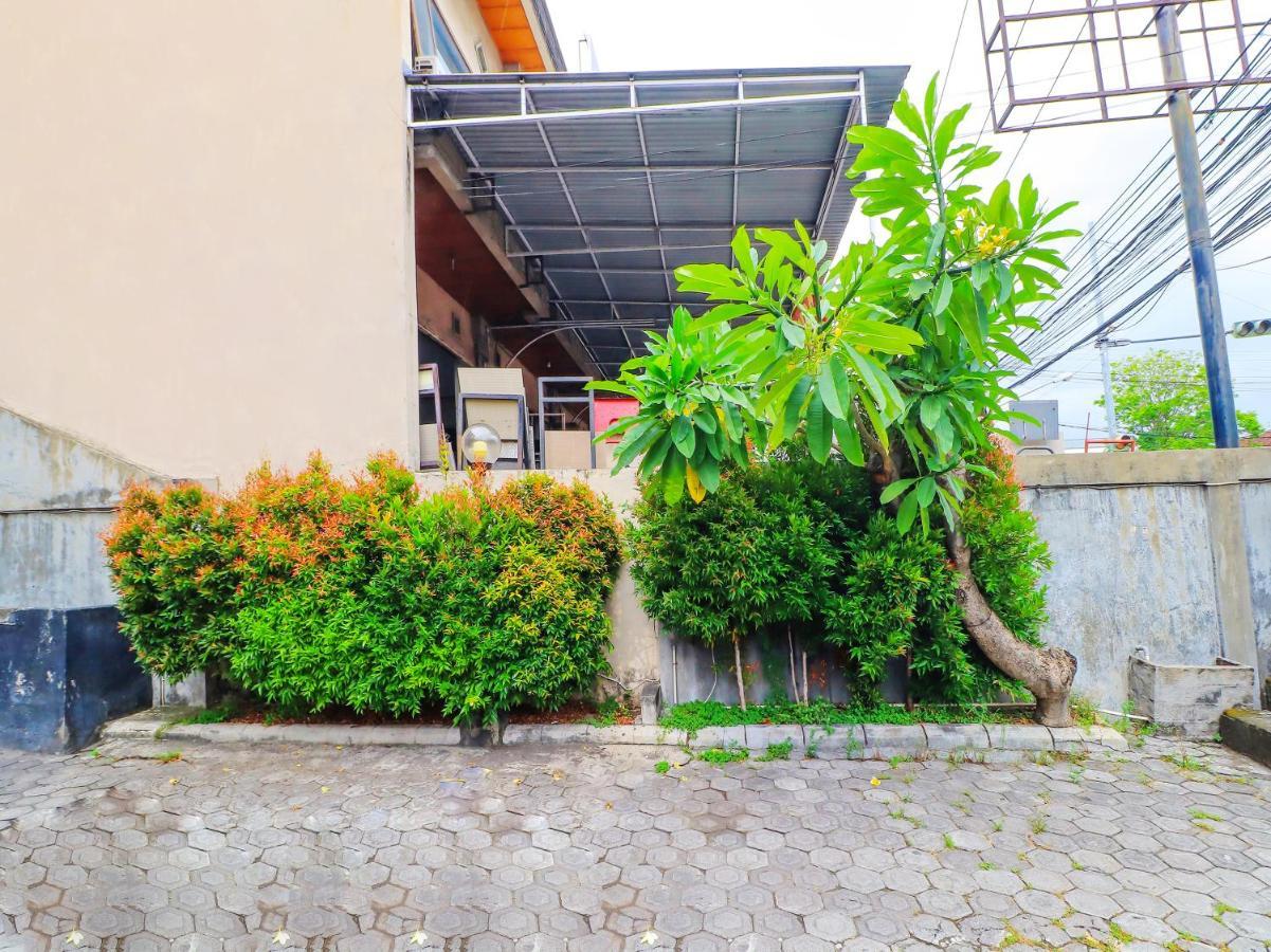 Oyo 91608 Hotel Gatsu Indah Denpasar Exterior foto